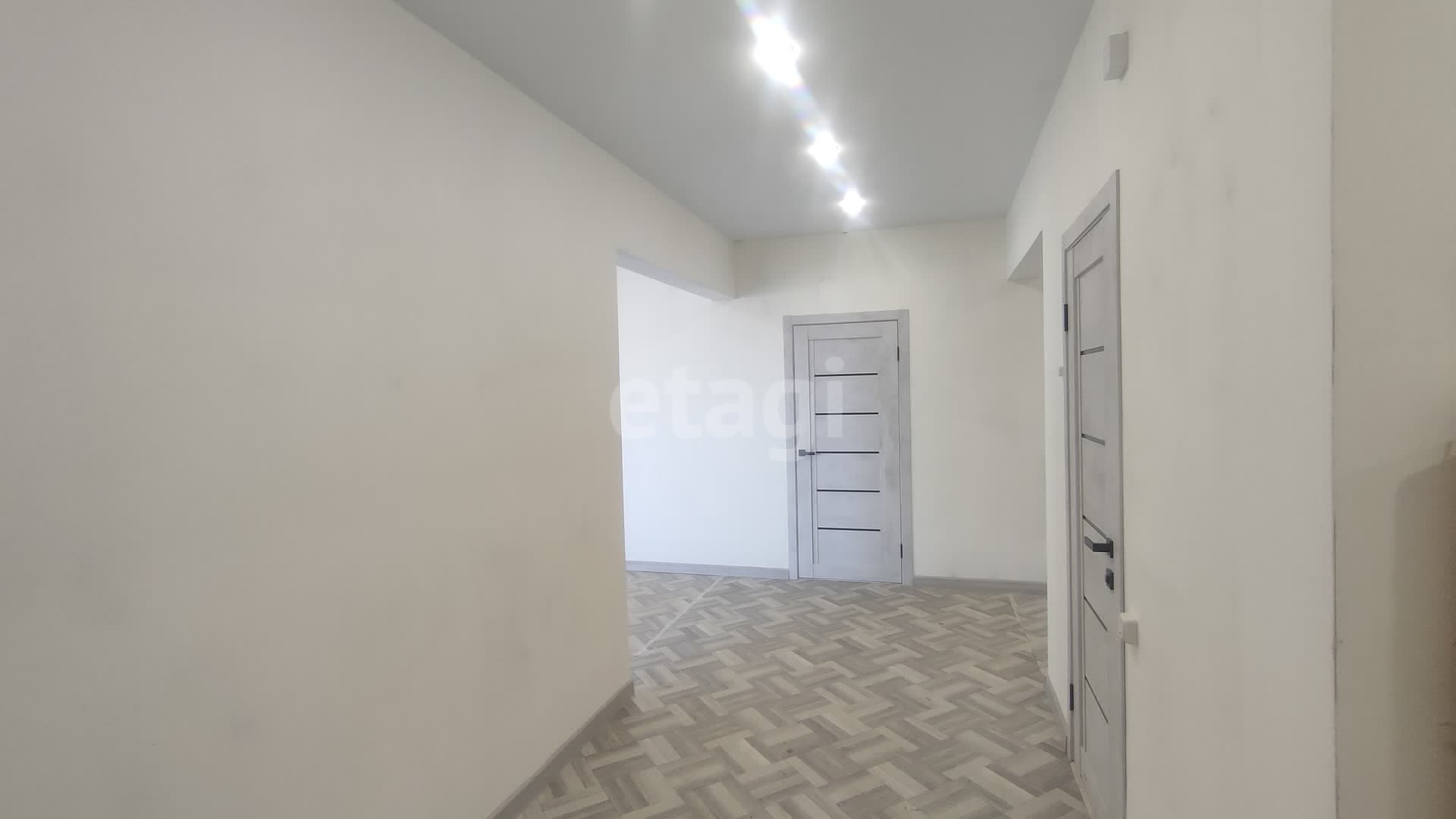 Продажа дома, 195м <sup>2</sup>, 8 сот., Улан-Удэ, Республика Бурятия,  Тарбагатайский