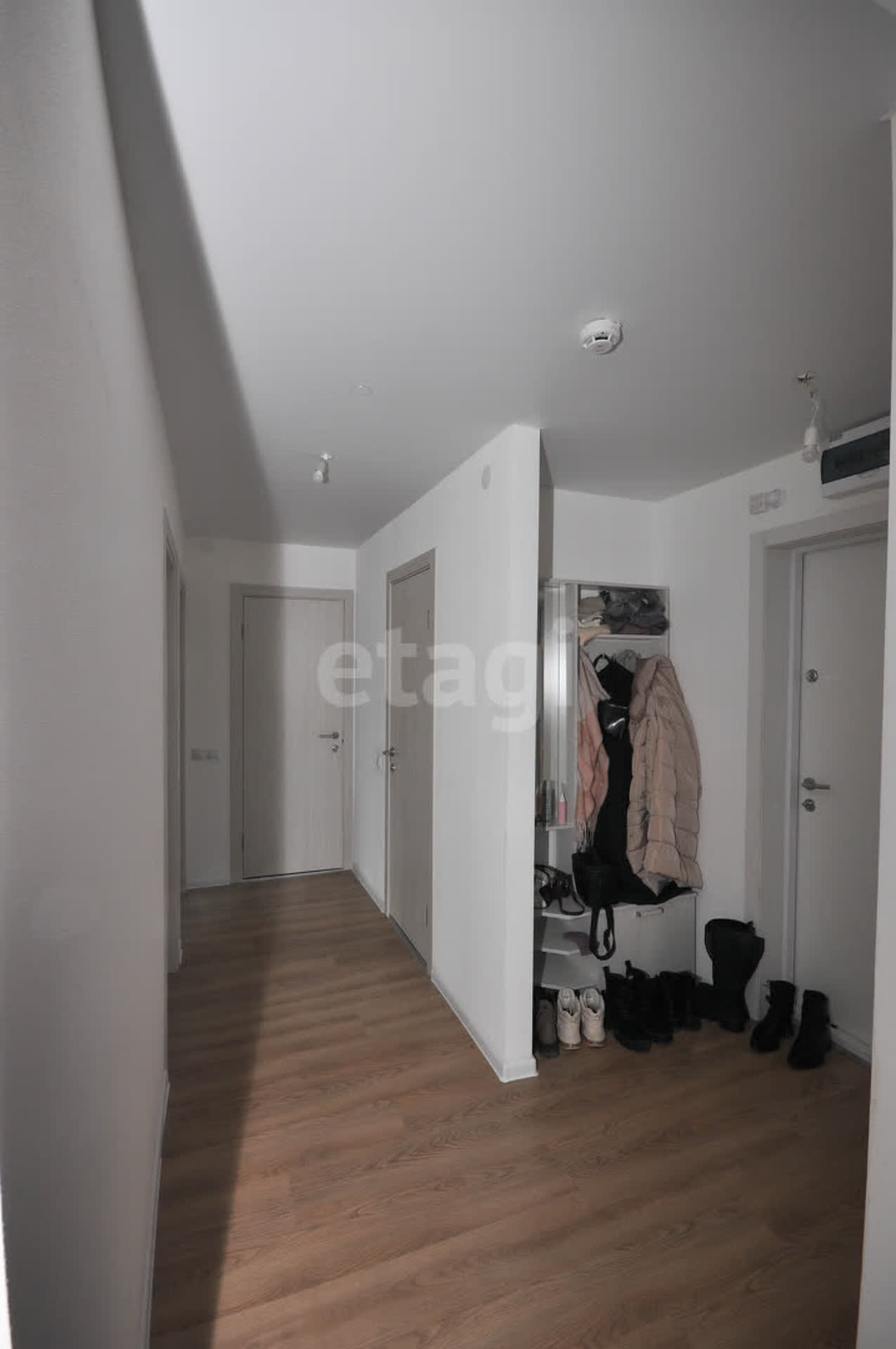 Продажа 2-комнатной квартиры, Южно-Сахалинск, Сахалинская область,  Южно-Сахалинск