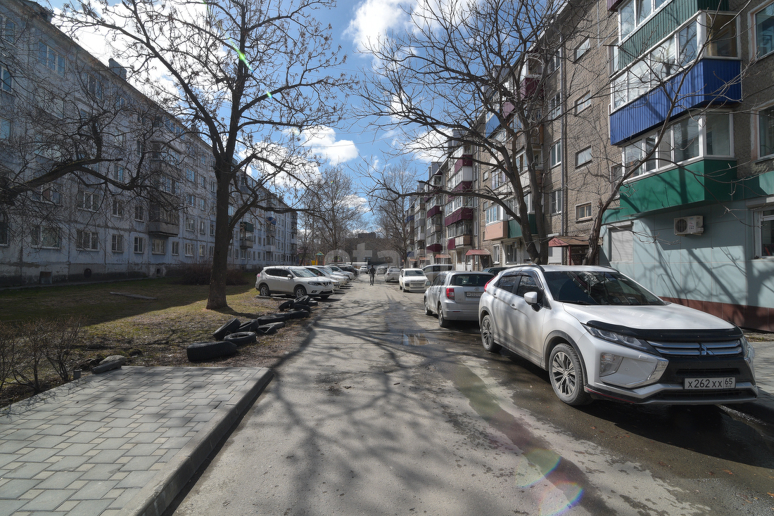 Продажа 4-комнатной квартиры, Южно-Сахалинск, Сахалинская область,  Южно-Сахалинск