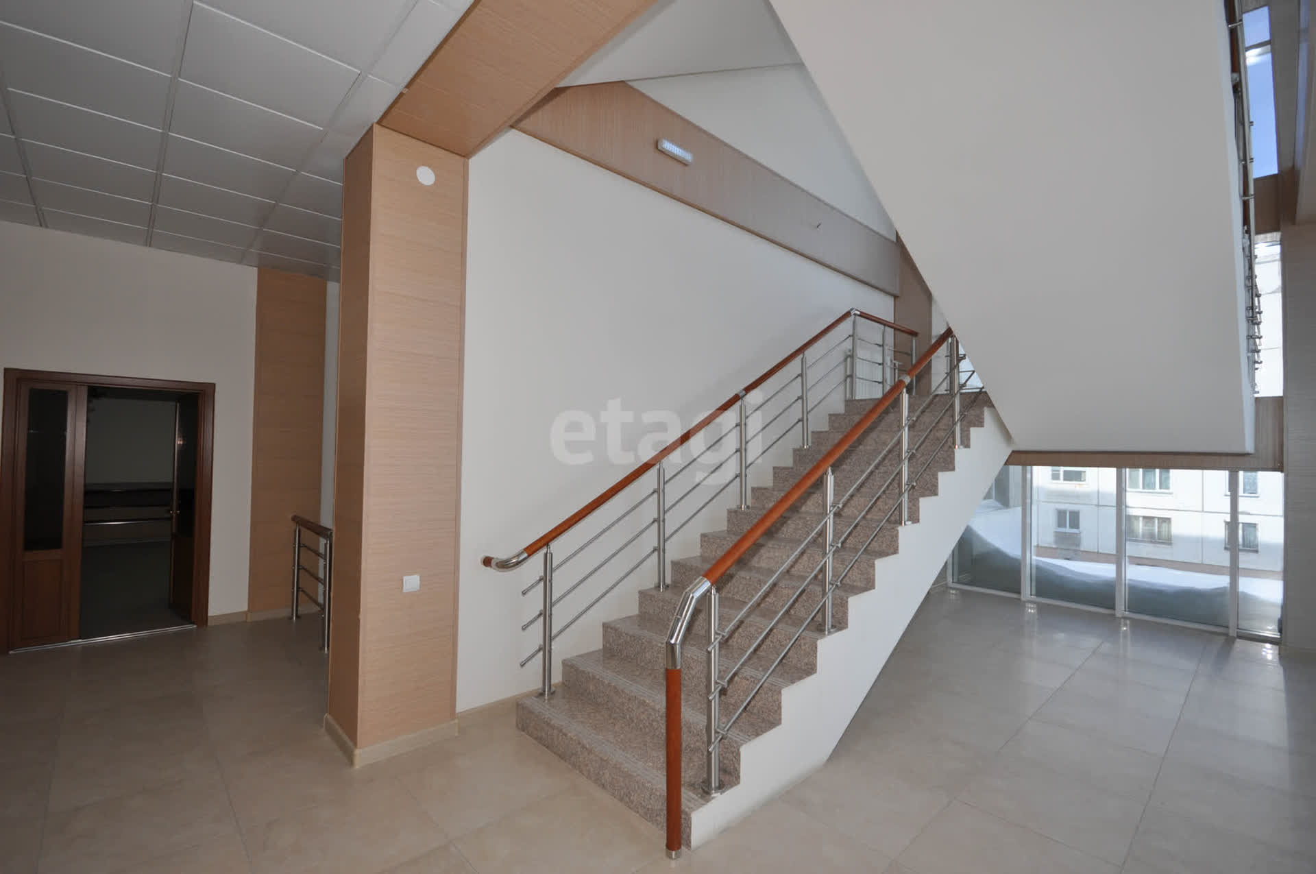 Аренда коммерческой недвижимости, 321м <sup>2</sup>, Южно-Сахалинск, Сахалинская область,  Южно-Сахалинск