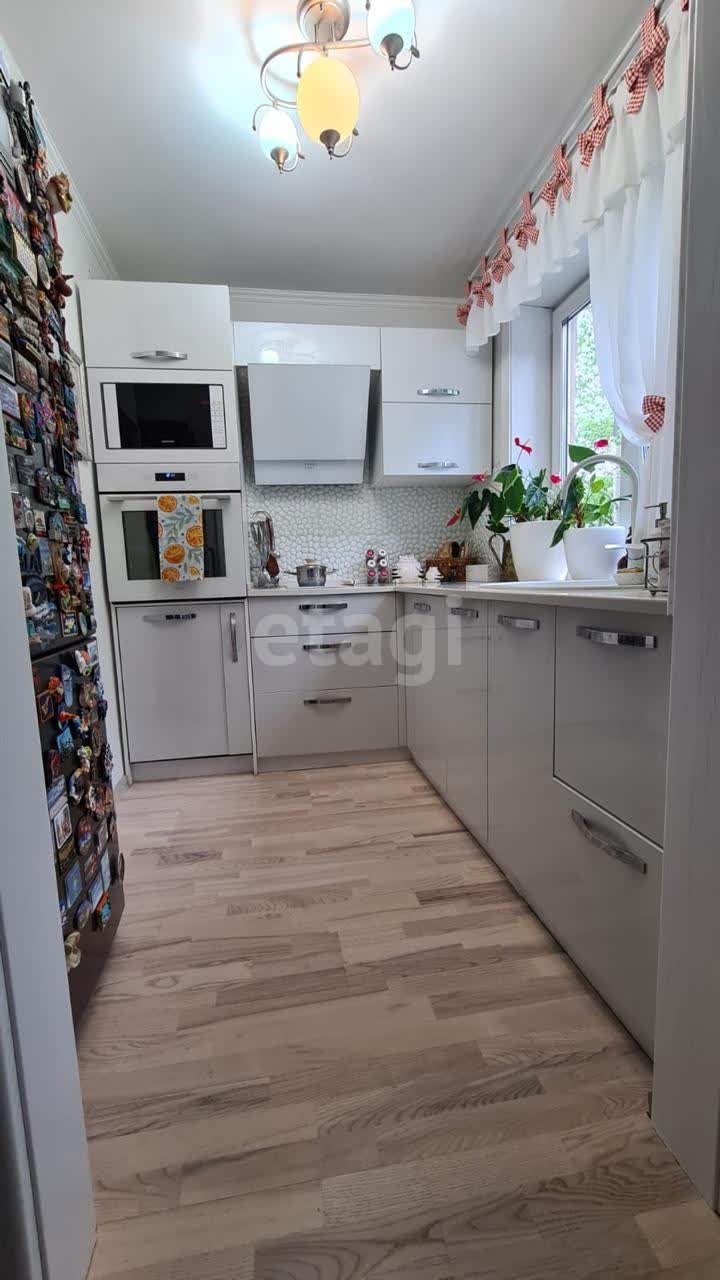 Продажа 3-комнатной квартиры, Южно-Сахалинск, Сахалинская область,  Южно-Сахалинск