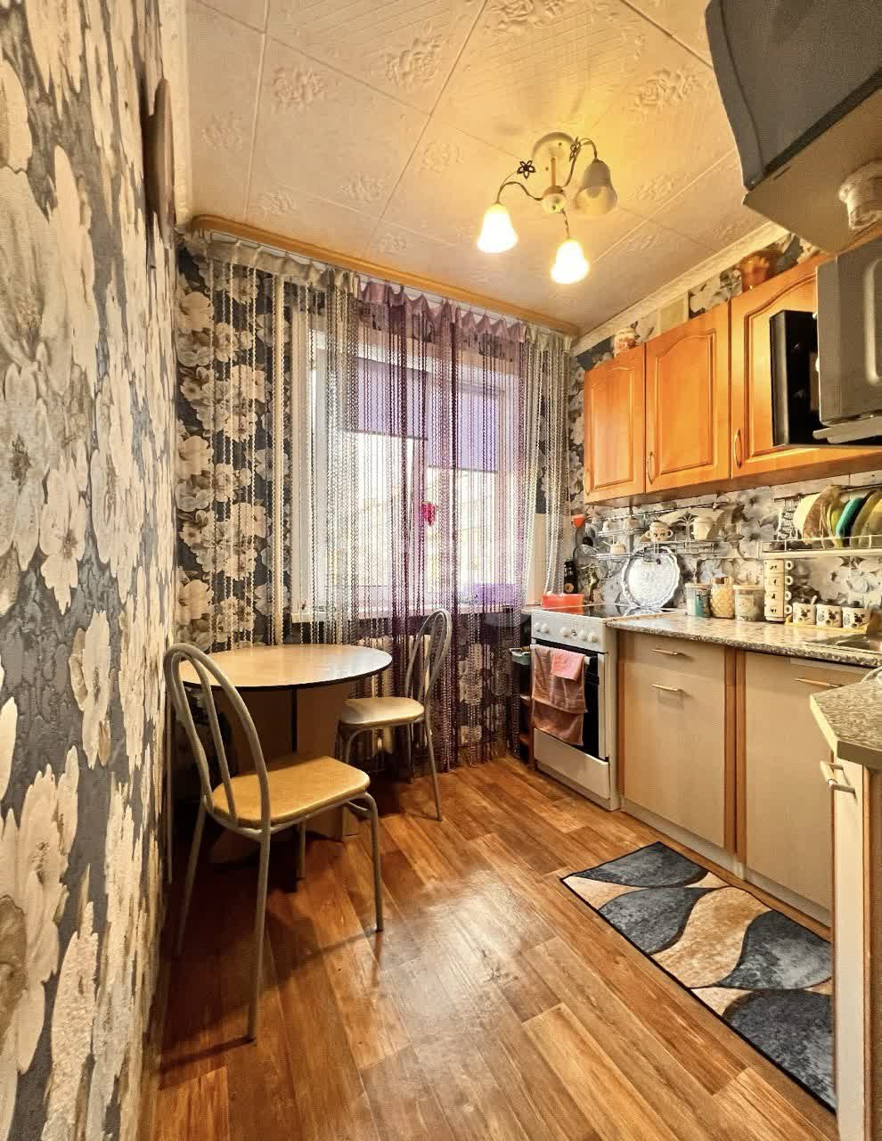 Продажа 3-комнатной квартиры, Южно-Сахалинск, Сахалинская область,  Южно-Сахалинск