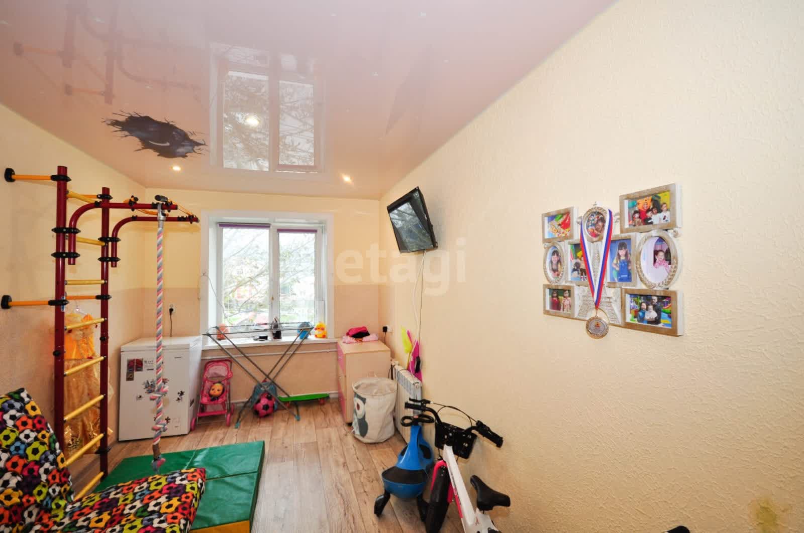 Продажа 2-комнатной квартиры, Южно-Сахалинск, Сахалинская область,  Южно-Сахалинск