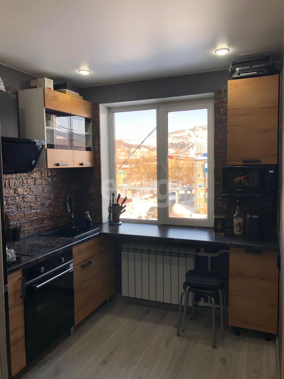 Продажа 2-комнатной квартиры, Южно-Сахалинск, Сахалинская область,  Южно-Сахалинск