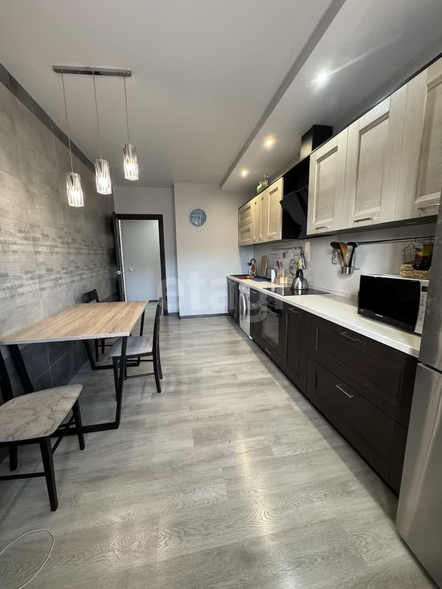 Продажа 3-комнатной квартиры, Улан-Удэ, Республика Бурятия,  Улан-Удэ