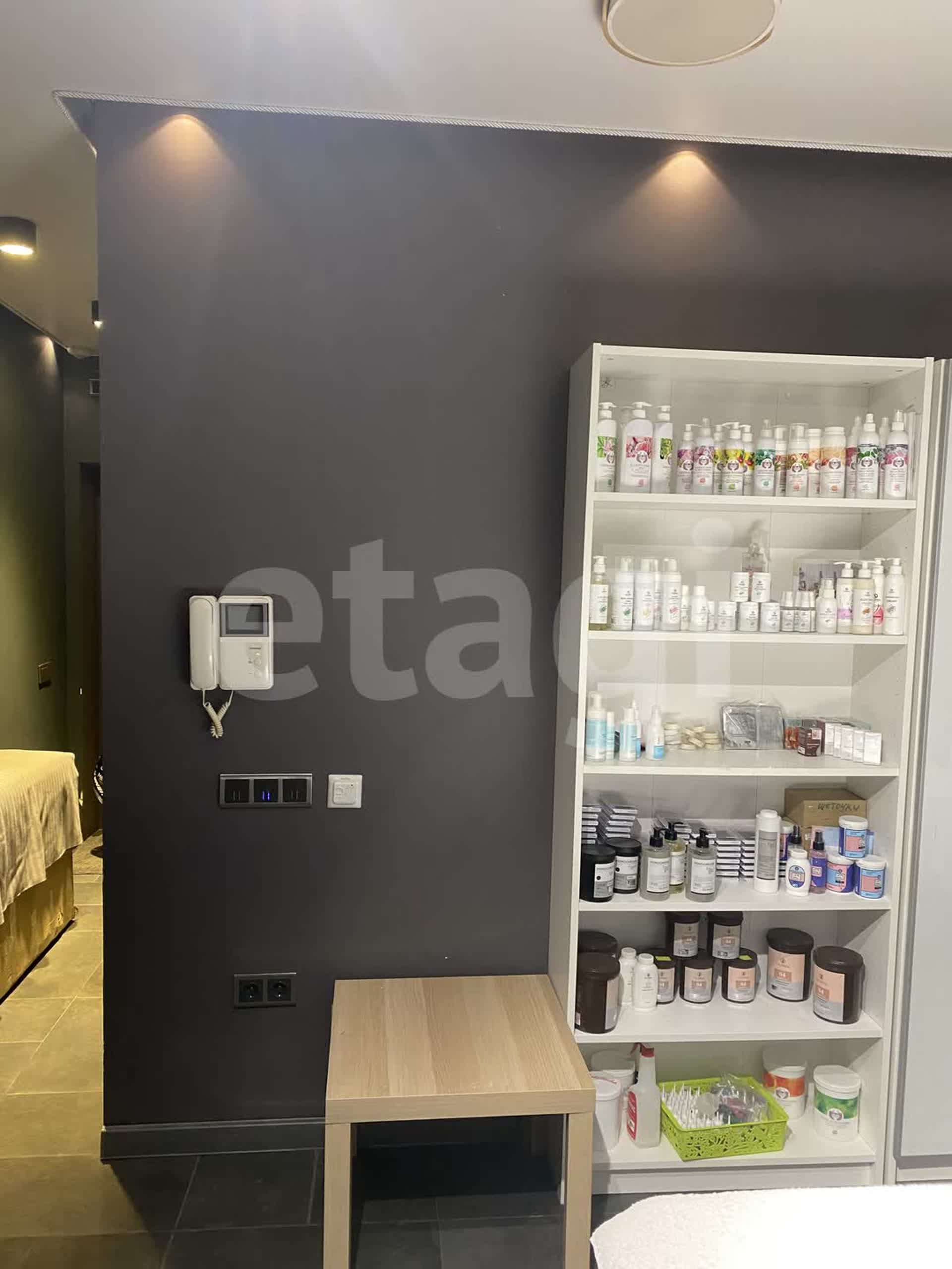 Продажа коммерческой недвижимости, 23м <sup>2</sup>, Новый Уренгой, Ямало-Ненецкий АО,  Новый Уренгой