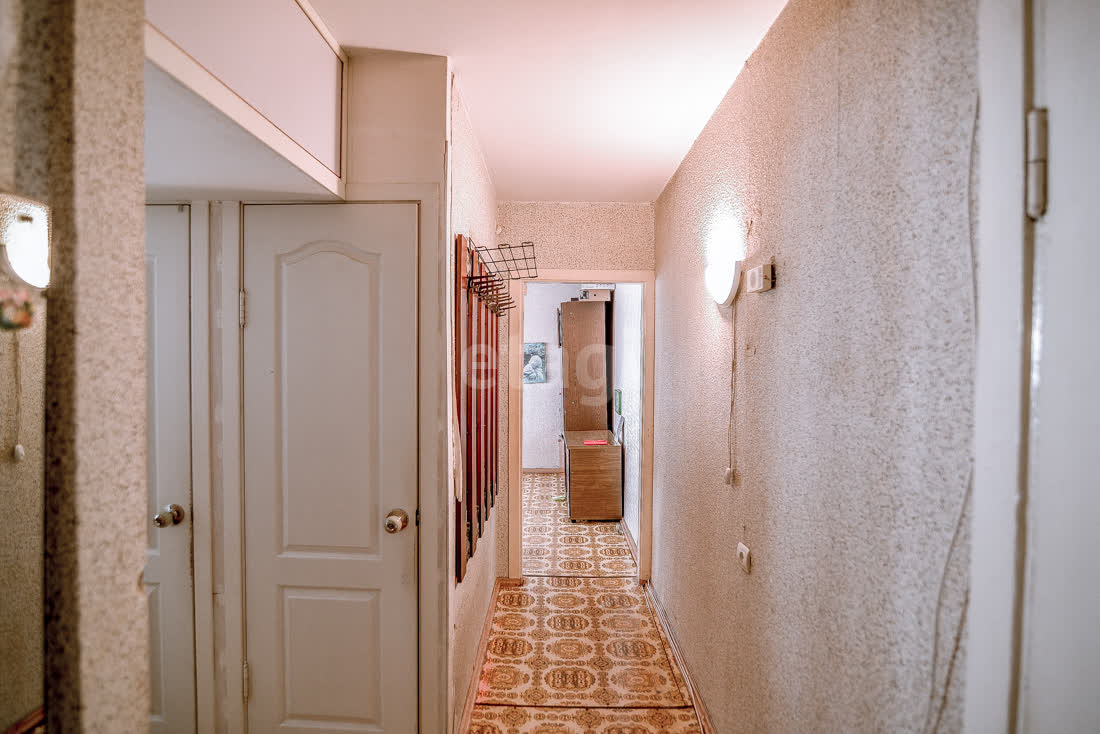 Продажа 4-комнатной квартиры, Южно-Сахалинск, Сахалинская область,  Южно-Сахалинск