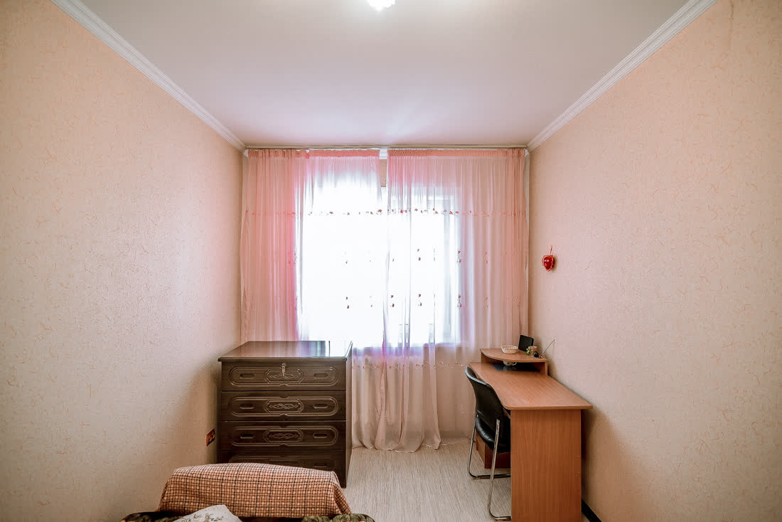 Продажа 2-комнатной квартиры, Южно-Сахалинск, Сахалинская область,  Южно-Сахалинск