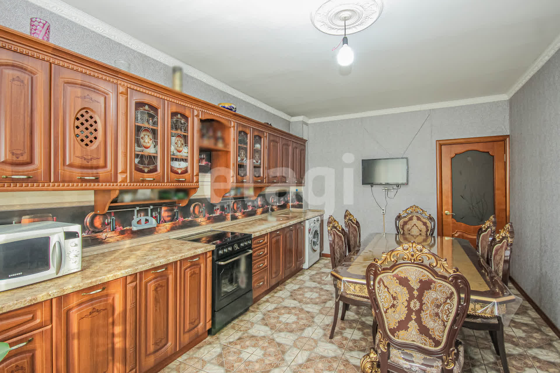 Продажа дома, 187м <sup>2</sup>, 6 сот., Улан-Удэ, Республика Бурятия,  Советский