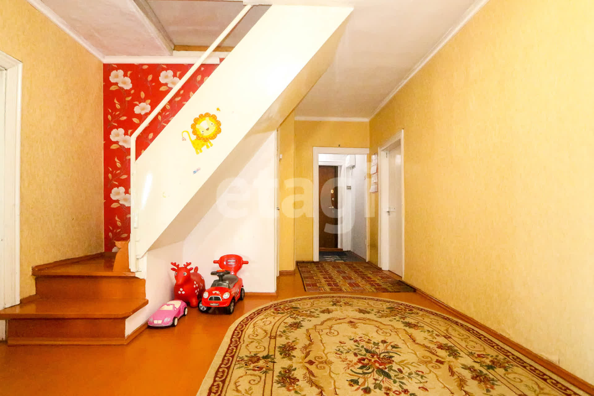 Продажа дома, 245м <sup>2</sup>, 8 сот., Улан-Удэ, Республика Бурятия,  Железнодорожный