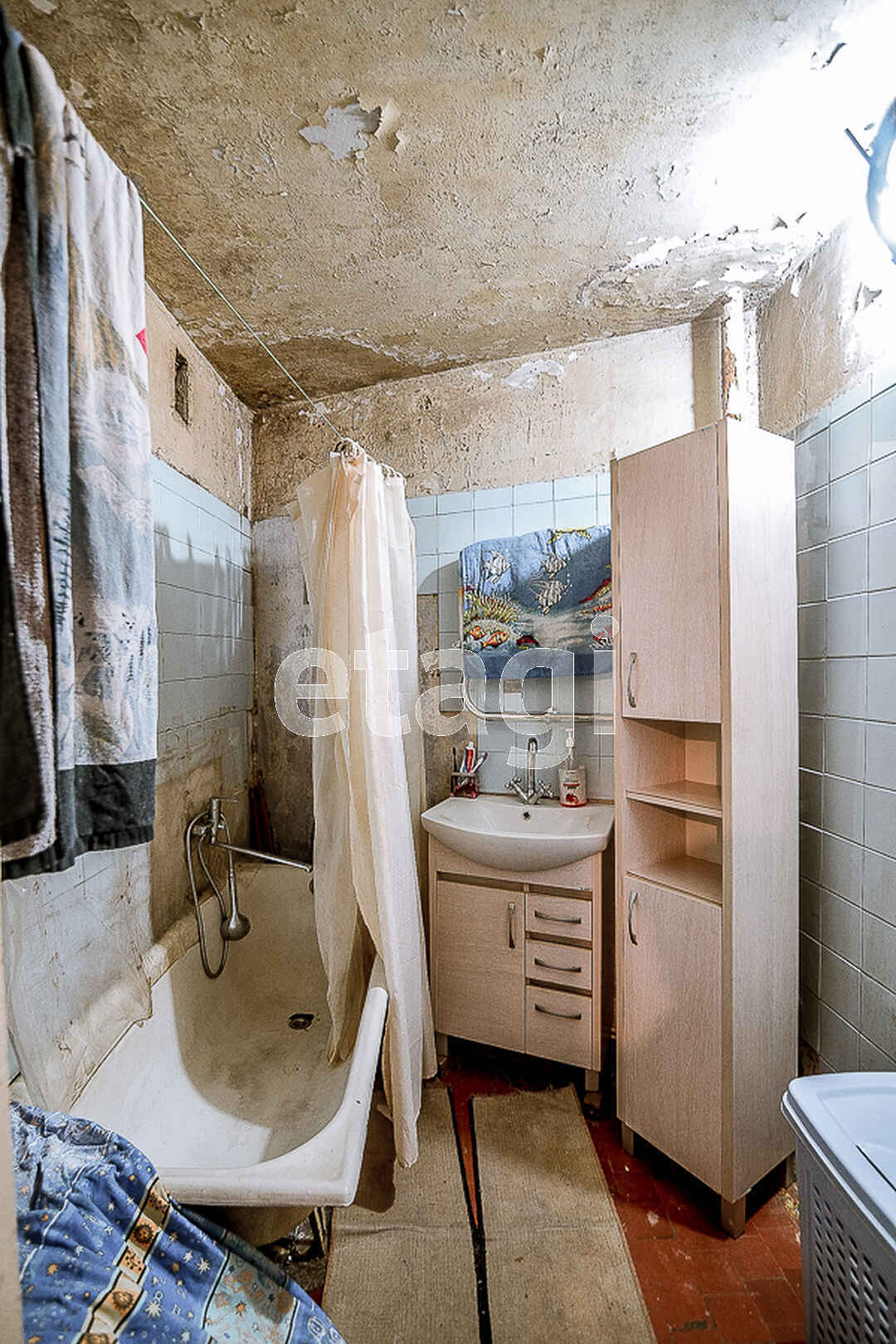 Продажа 4-комнатной квартиры, Южно-Сахалинск, Сахалинская область,  Южно-Сахалинск