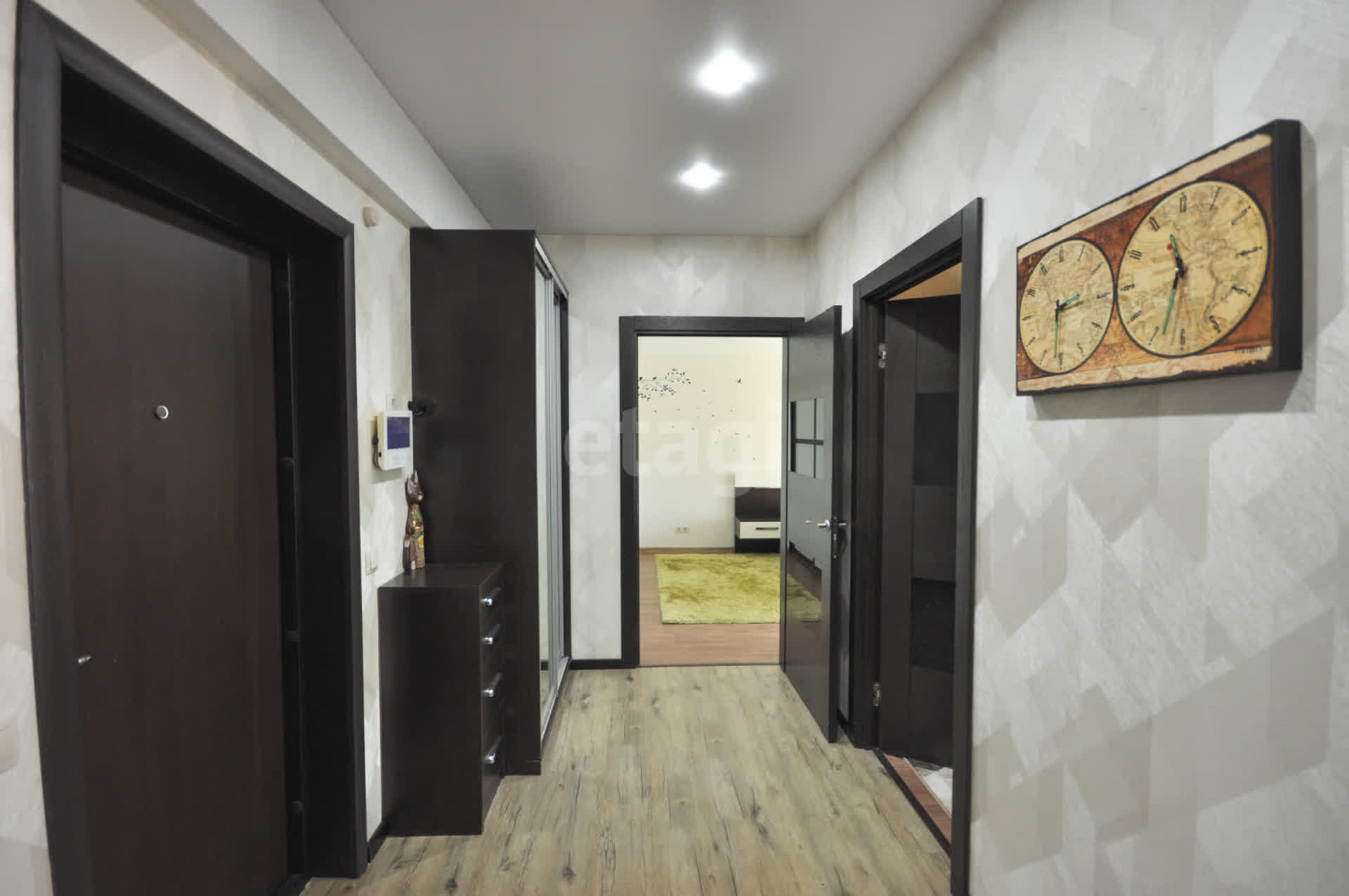 Продажа 2-комнатной квартиры, Южно-Сахалинск, Сахалинская область,  Южно-Сахалинск