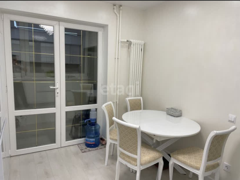 Продажа 4-комнатной квартиры, Южно-Сахалинск, Сахалинская область,  Южно-Сахалинск