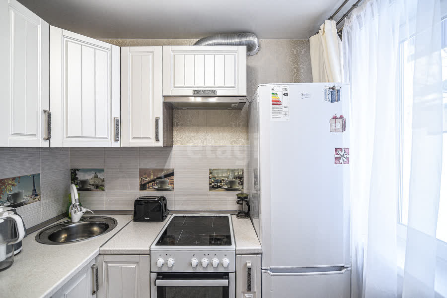 Продажа 2-комнатной квартиры, Южно-Сахалинск, Сахалинская область,  Южно-Сахалинск