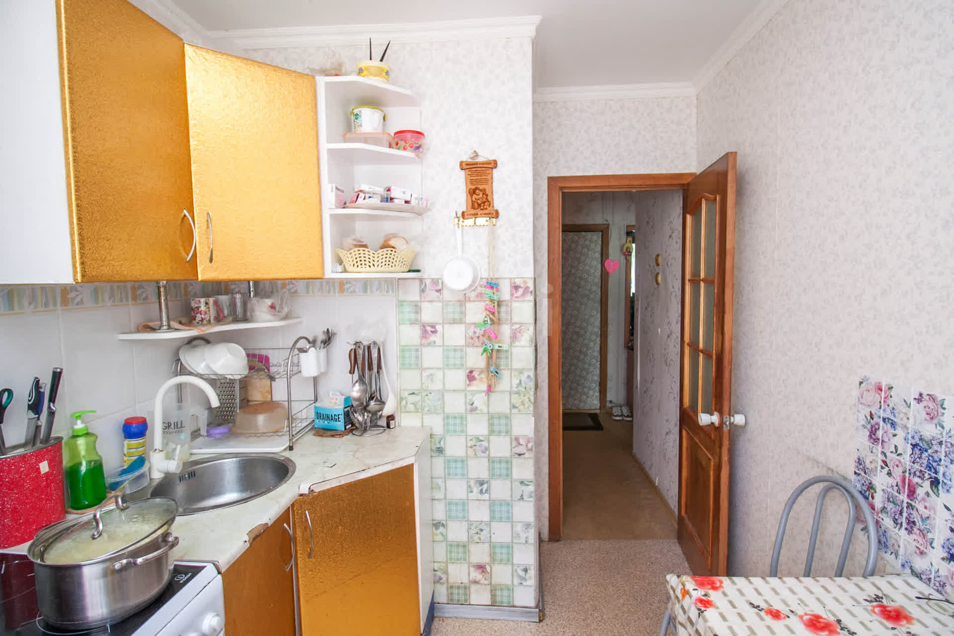 Продажа 2-комнатной квартиры, Южно-Сахалинск, Сахалинская область,  Южно-Сахалинск