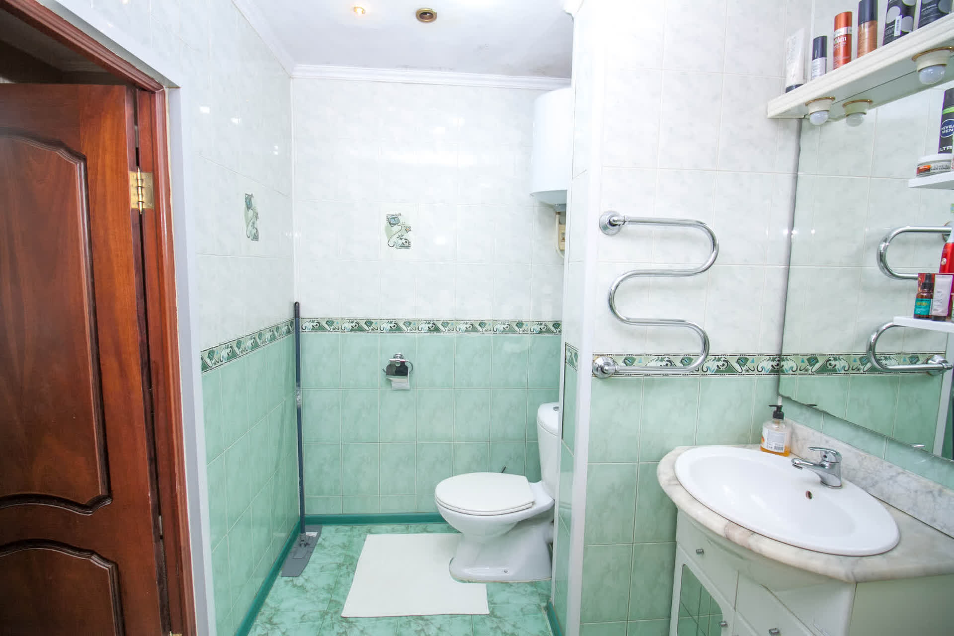 Продажа 4-комнатной квартиры, Южно-Сахалинск, Сахалинская область,  Южно-Сахалинск