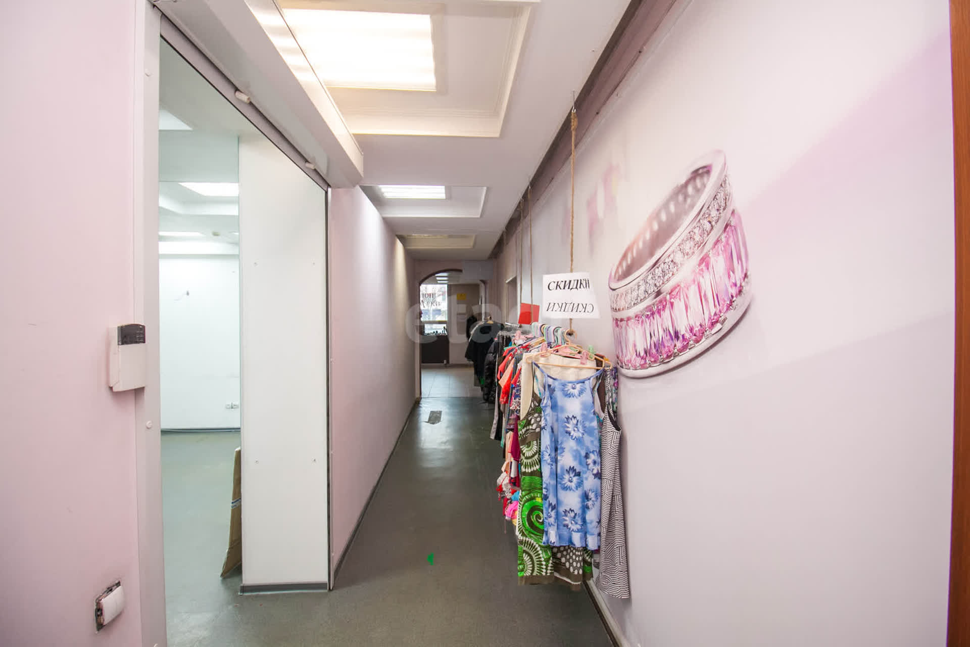 Продажа коммерческой недвижимости, 559м <sup>2</sup>, Южно-Сахалинск, Сахалинская область,  Южно-Сахалинск