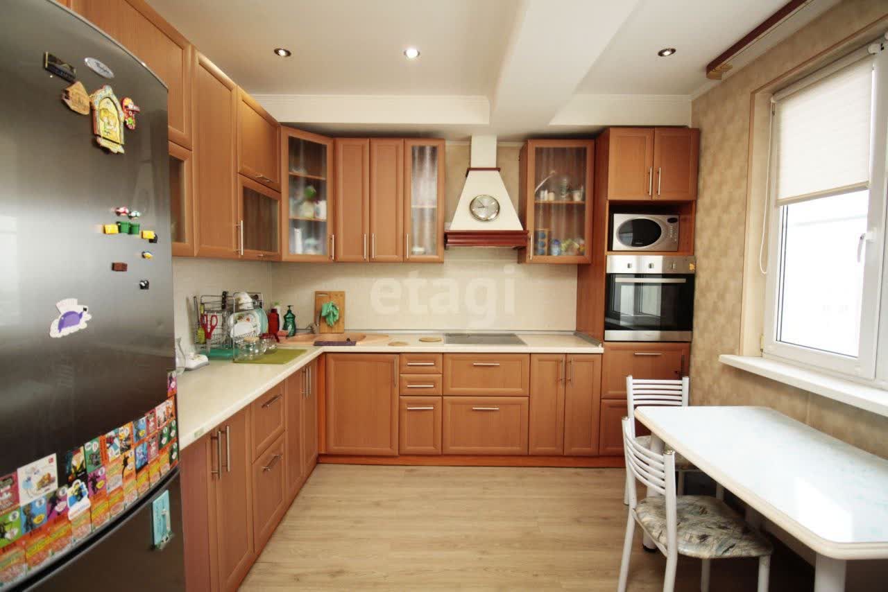 Продажа 2-комнатной квартиры, Южно-Сахалинск, Сахалинская область,  Южно-Сахалинск