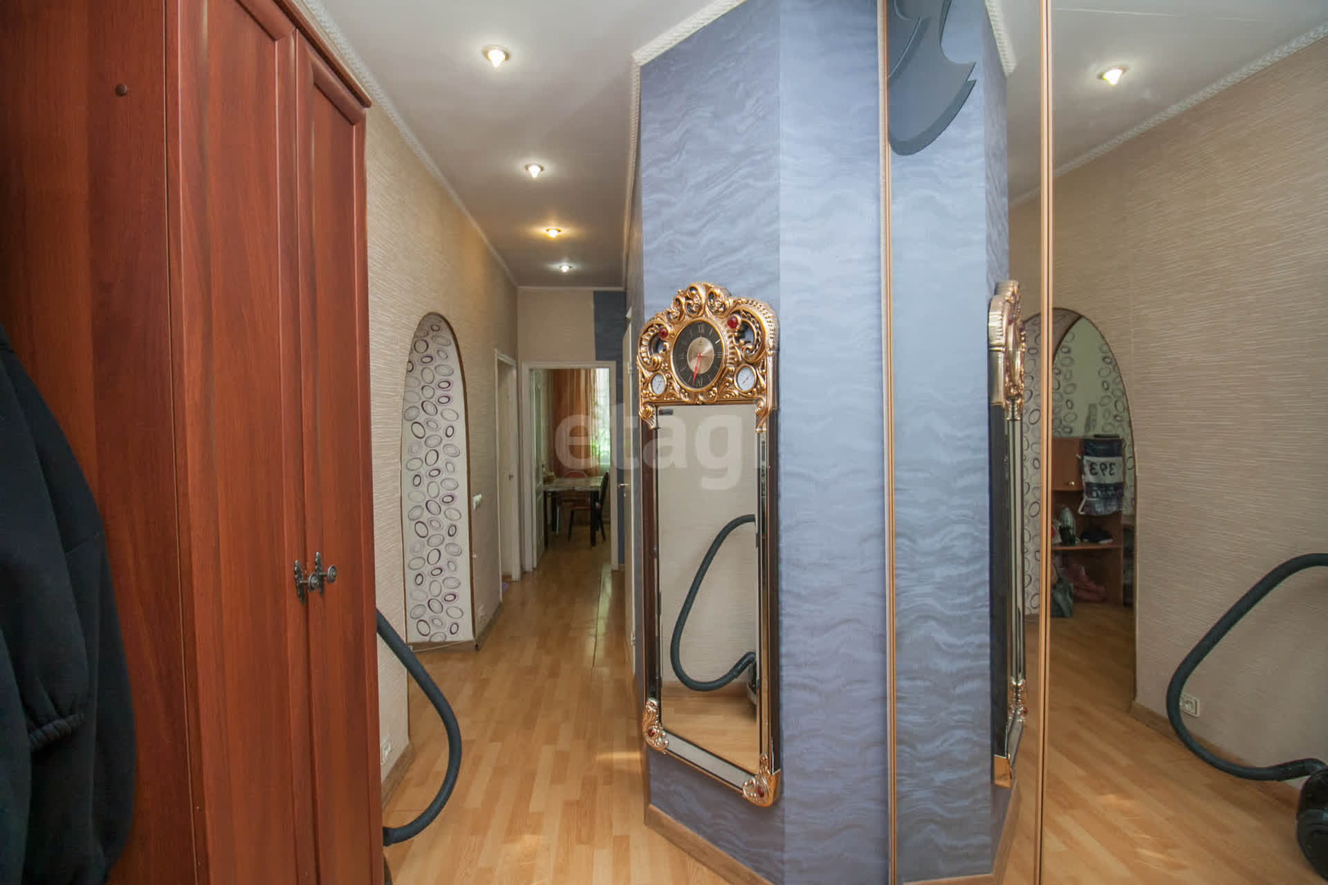 Продажа 2-комнатной квартиры, Южно-Сахалинск, Сахалинская область,  Южно-Сахалинск