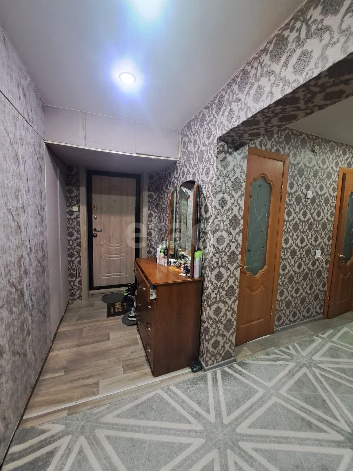 Продажа 3-комнатной квартиры, Южно-Сахалинск, Сахалинская область,  Южно-Сахалинск