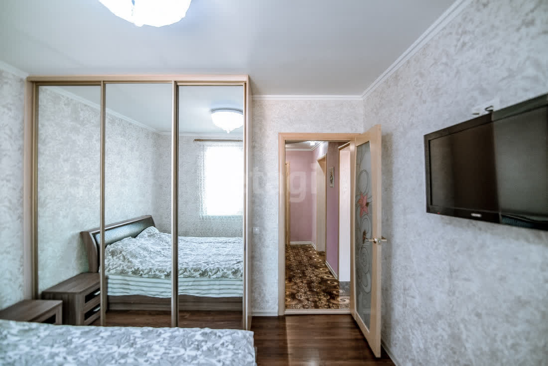 Продажа 2-комнатной квартиры, Южно-Сахалинск, Сахалинская область,  Южно-Сахалинск