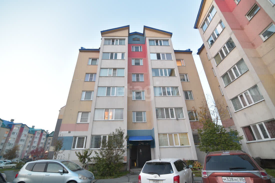 Продажа 2-комнатной квартиры, Южно-Сахалинск, Сахалинская область,  Южно-Сахалинск