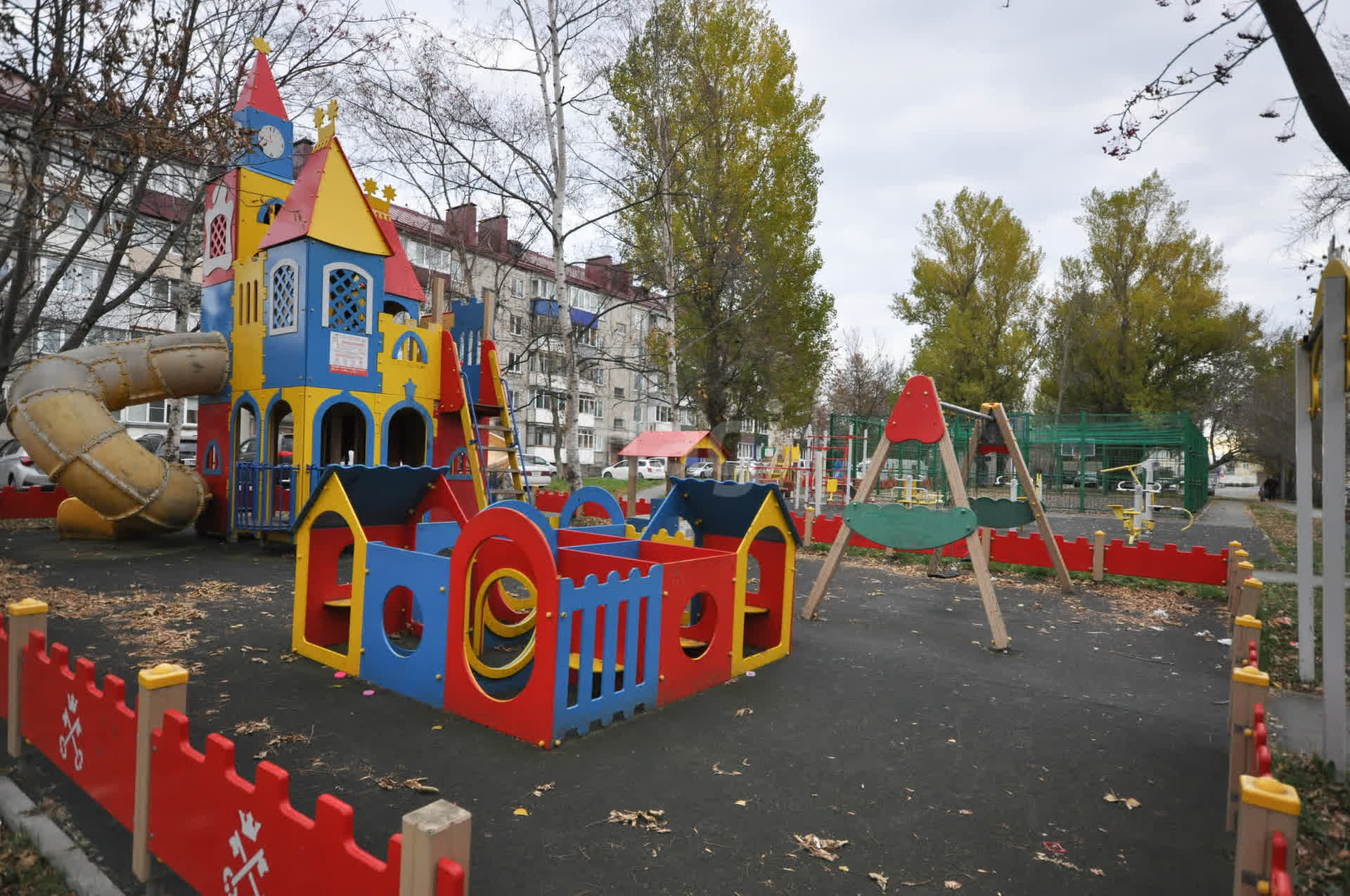 Продажа 4-комнатной квартиры, Южно-Сахалинск, Сахалинская область,  Южно-Сахалинск