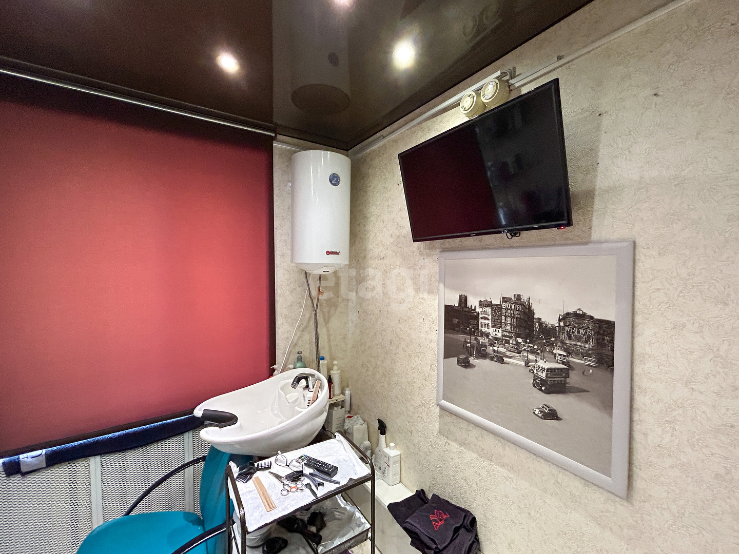 Продажа коммерческой недвижимости, 48м <sup>2</sup>, Новый Уренгой, Ямало-Ненецкий АО,  Новый Уренгой