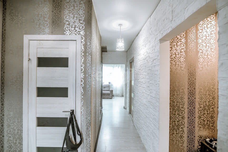 Продажа 4-комнатной квартиры, Южно-Сахалинск, Сахалинская область,  Южно-Сахалинск