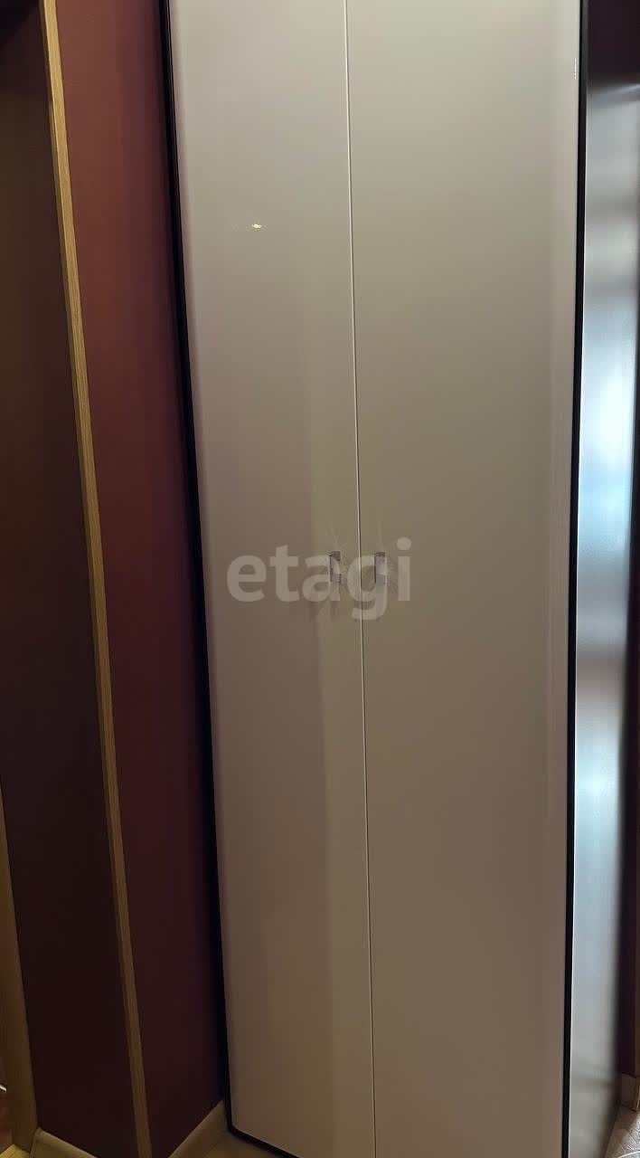 Продажа 3-комнатной квартиры, Южно-Сахалинск, Сахалинская область,  Южно-Сахалинск