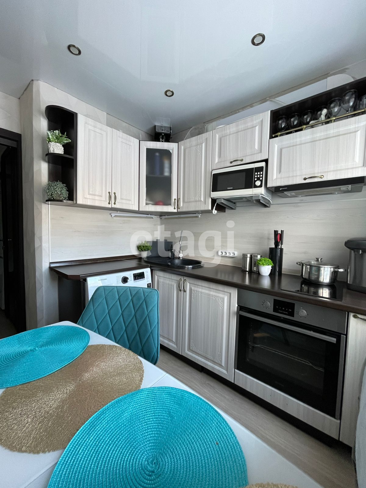 Продажа 3-комнатной квартиры, Южно-Сахалинск, Сахалинская область,  Южно-Сахалинск