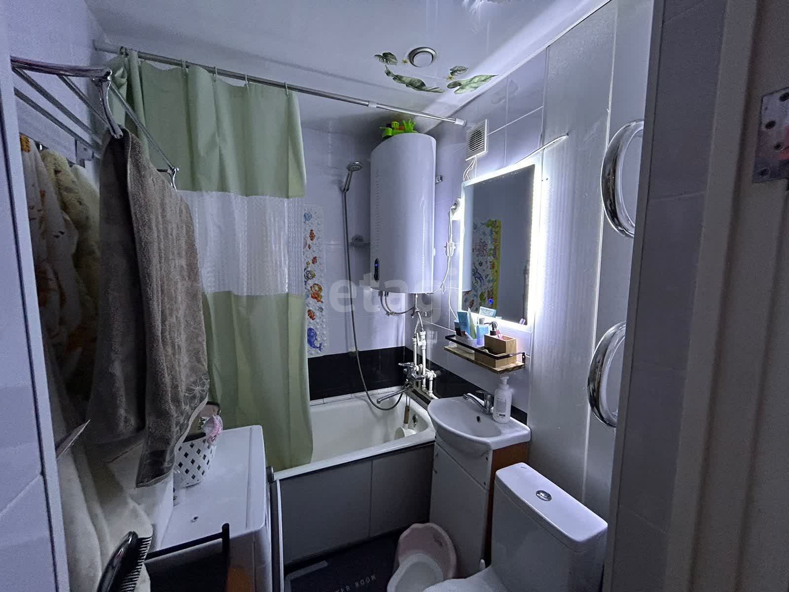 Продажа 2-комнатной квартиры, Южно-Сахалинск, Сахалинская область,  Южно-Сахалинск