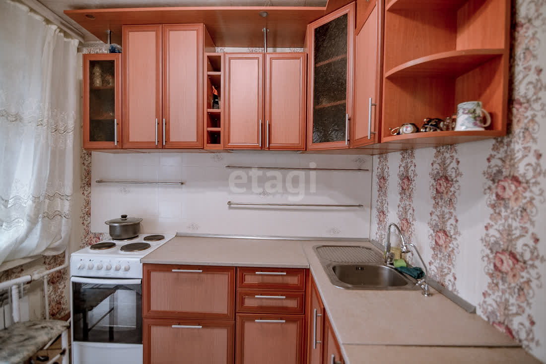 Продажа 2-комнатной квартиры, Южно-Сахалинск, Сахалинская область,  Южно-Сахалинск