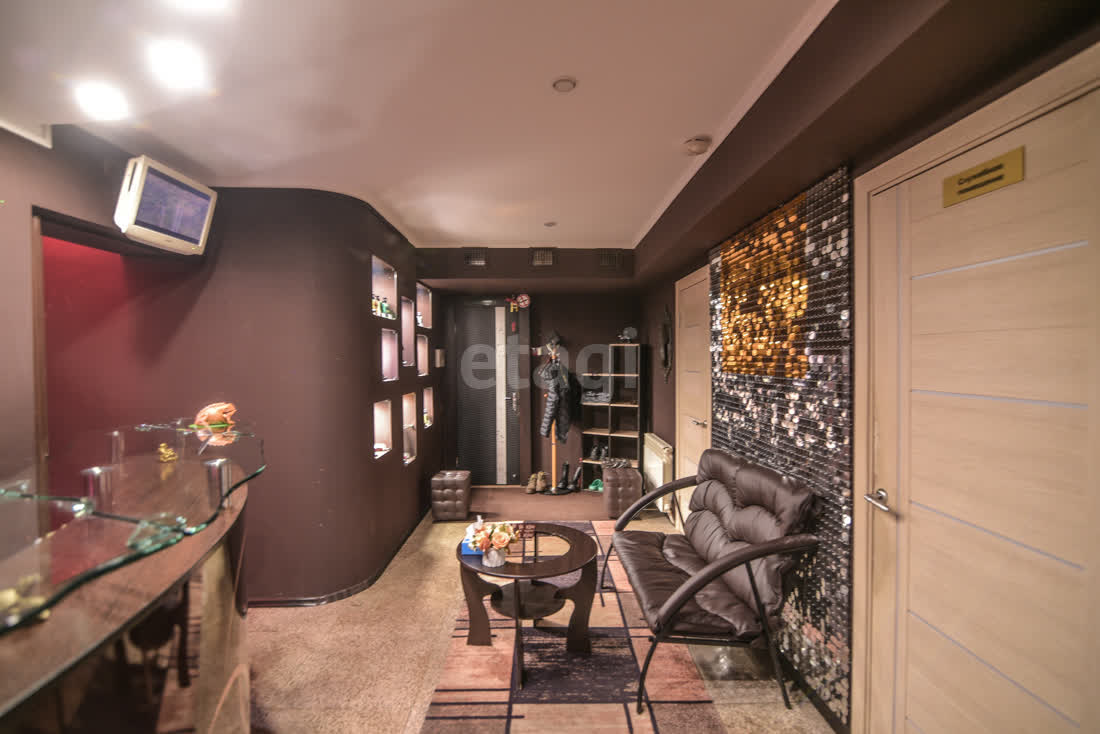 Продажа коммерческой недвижимости, 50м <sup>2</sup>, Южно-Сахалинск, Сахалинская область,  Южно-Сахалинск