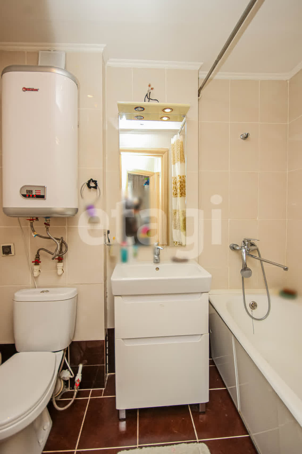 Продажа 4-комнатной квартиры, Улан-Удэ, Республика Бурятия,  Улан-Удэ