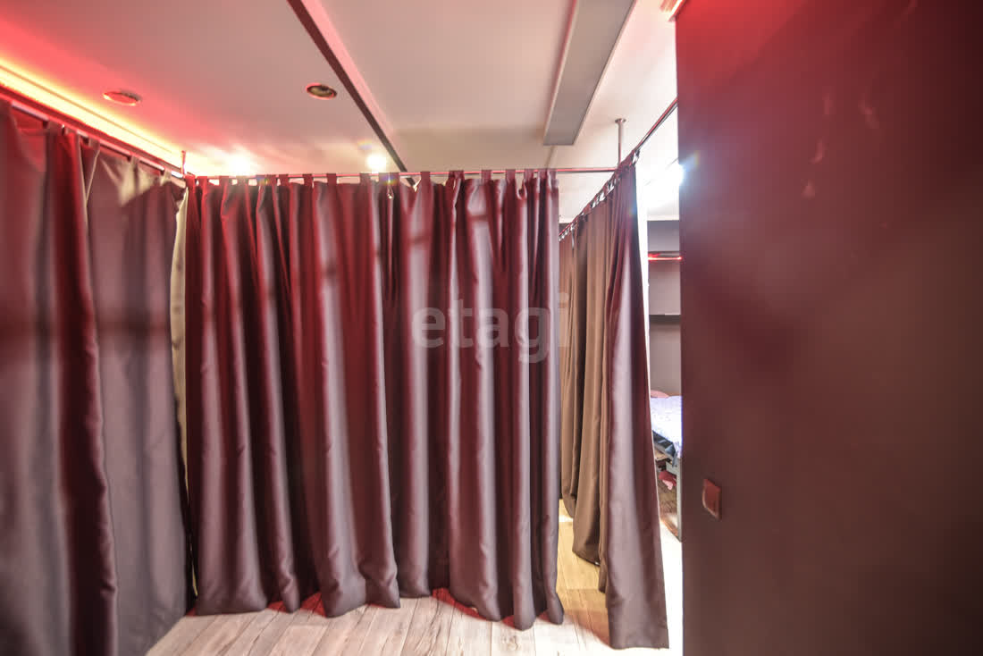 Продажа коммерческой недвижимости, 50м <sup>2</sup>, Южно-Сахалинск, Сахалинская область,  Южно-Сахалинск