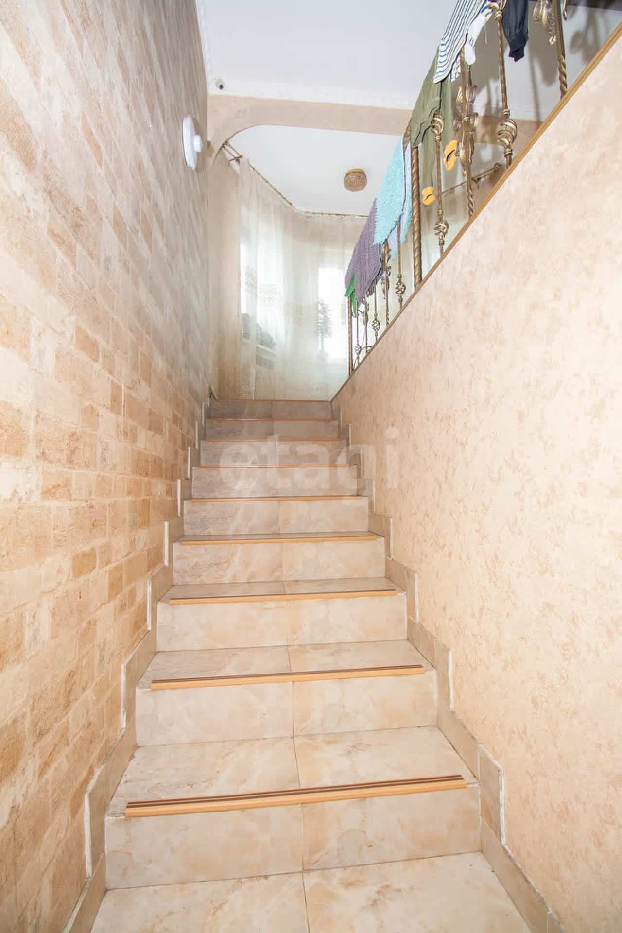 Продажа 13-комнатной квартиры, Южно-Сахалинск, Сахалинская область,  Южно-Сахалинск