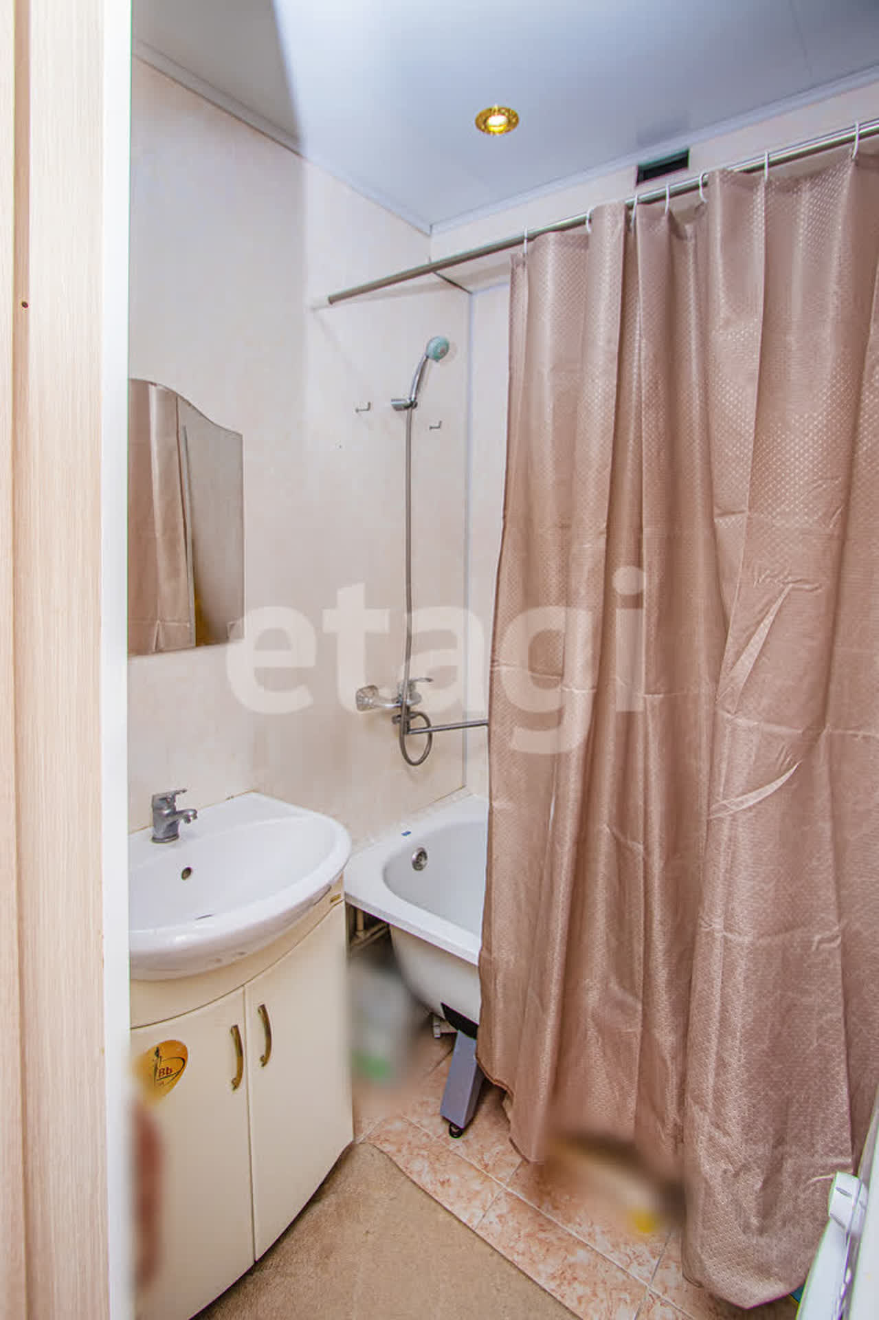 Продажа 2-комнатной квартиры, Улан-Удэ, Республика Бурятия,  Улан-Удэ