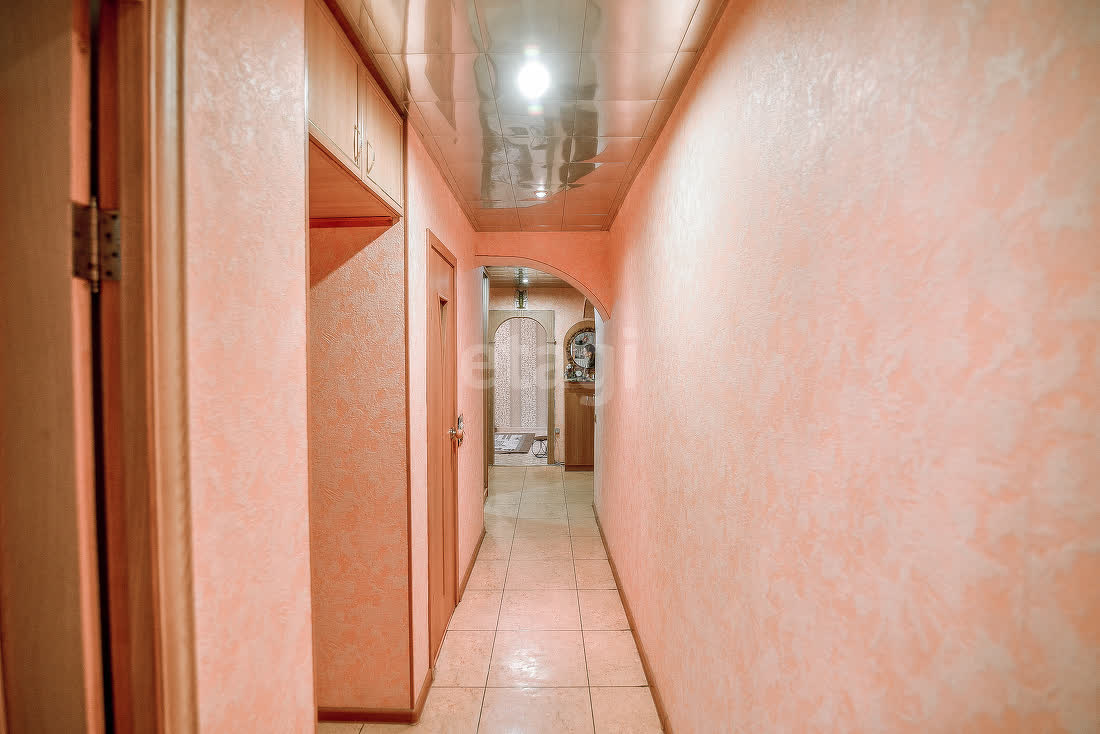 Продажа 4-комнатной квартиры, Южно-Сахалинск, Сахалинская область,  Южно-Сахалинск