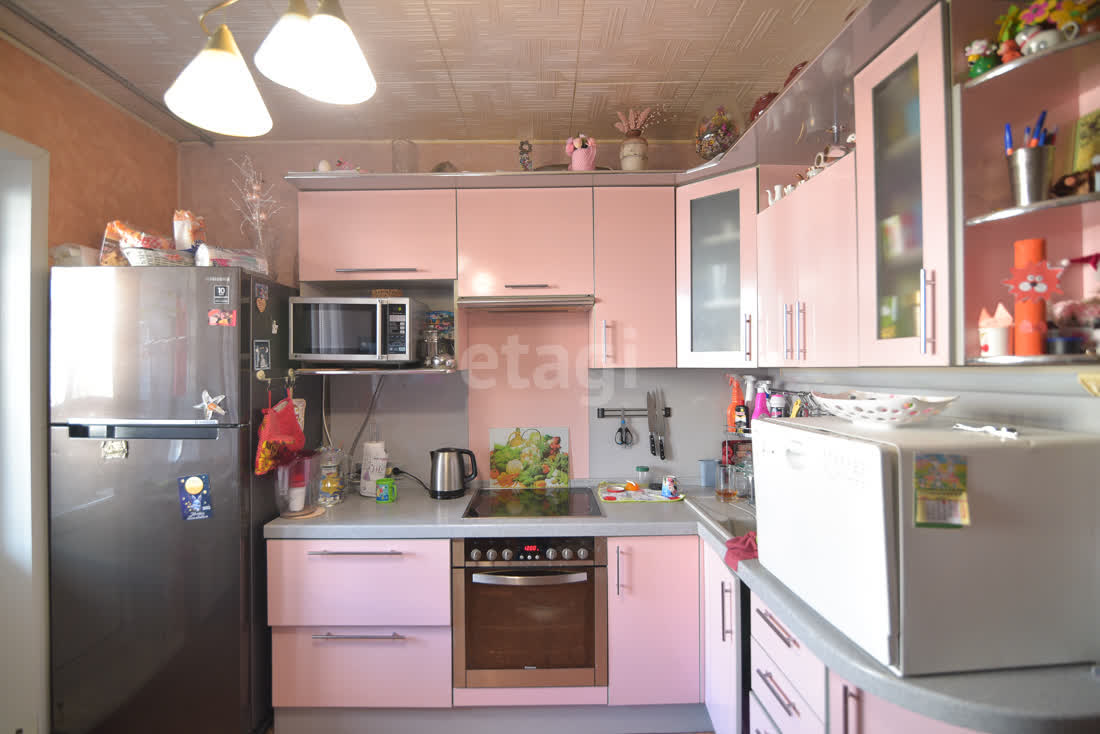 Продажа 3-комнатной квартиры, Южно-Сахалинск, Сахалинская область,  Южно-Сахалинск