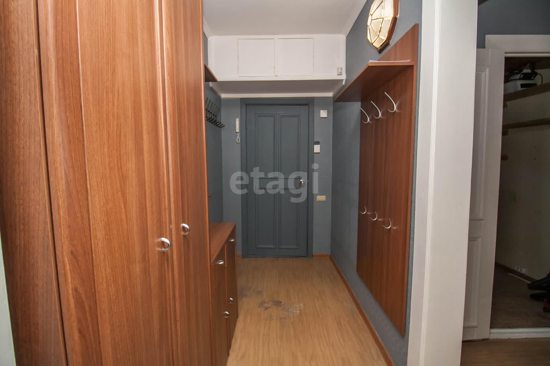 Продажа 4-комнатной квартиры, Южно-Сахалинск, Сахалинская область,  Южно-Сахалинск