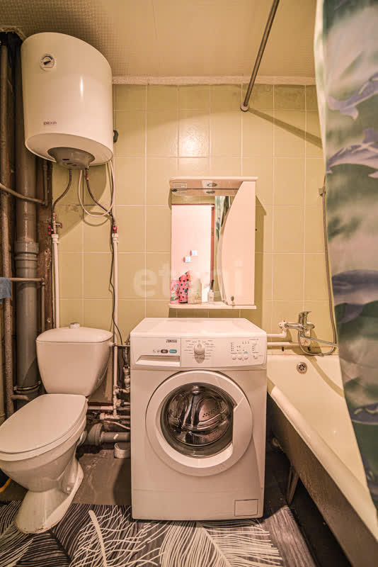 Продажа 2-комнатной квартиры, Южно-Сахалинск, Сахалинская область,  Южно-Сахалинск