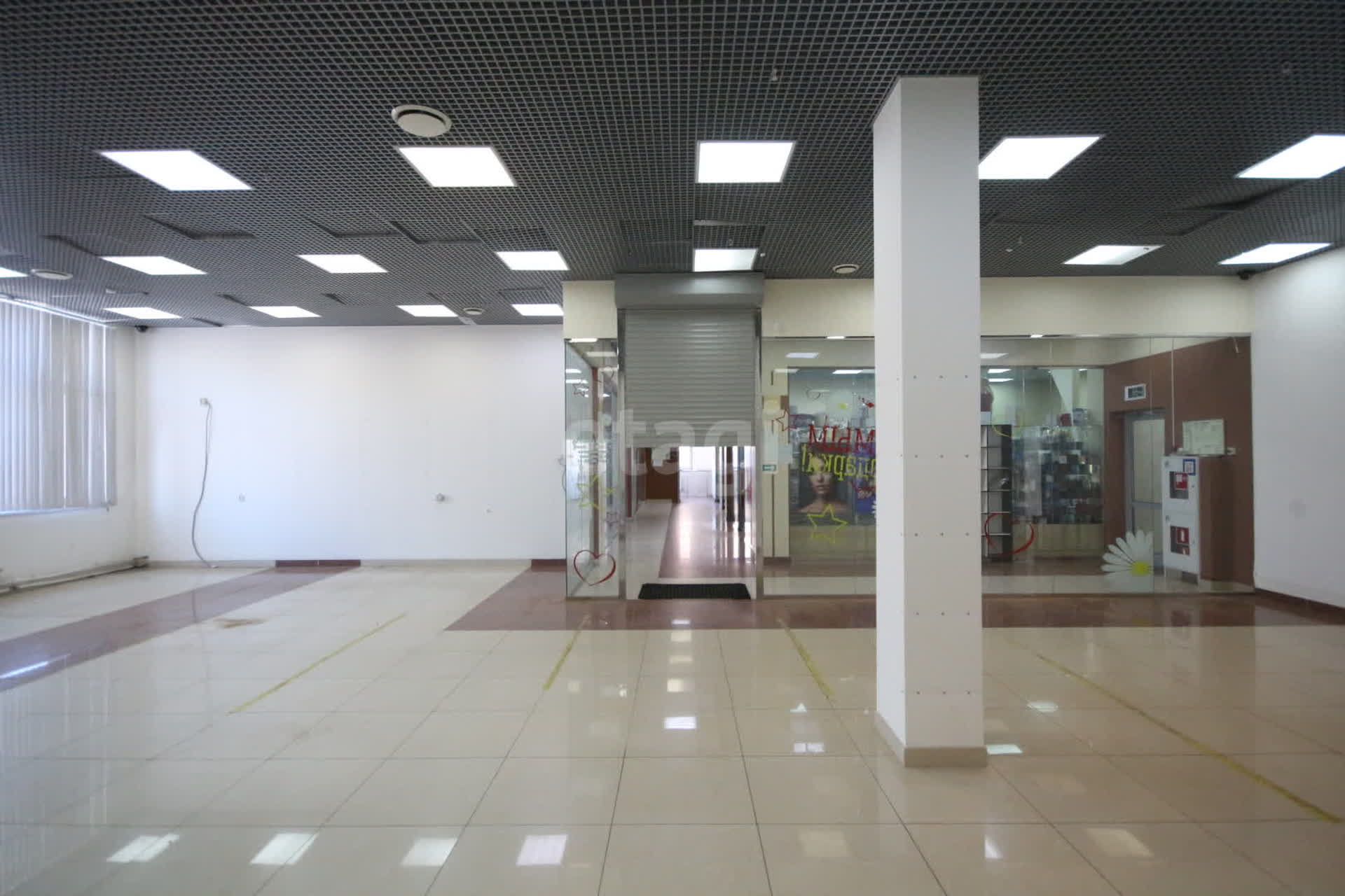 Аренда коммерческой недвижимости, 124м <sup>2</sup>, Новый Уренгой, Ямало-Ненецкий АО,  Новый Уренгой