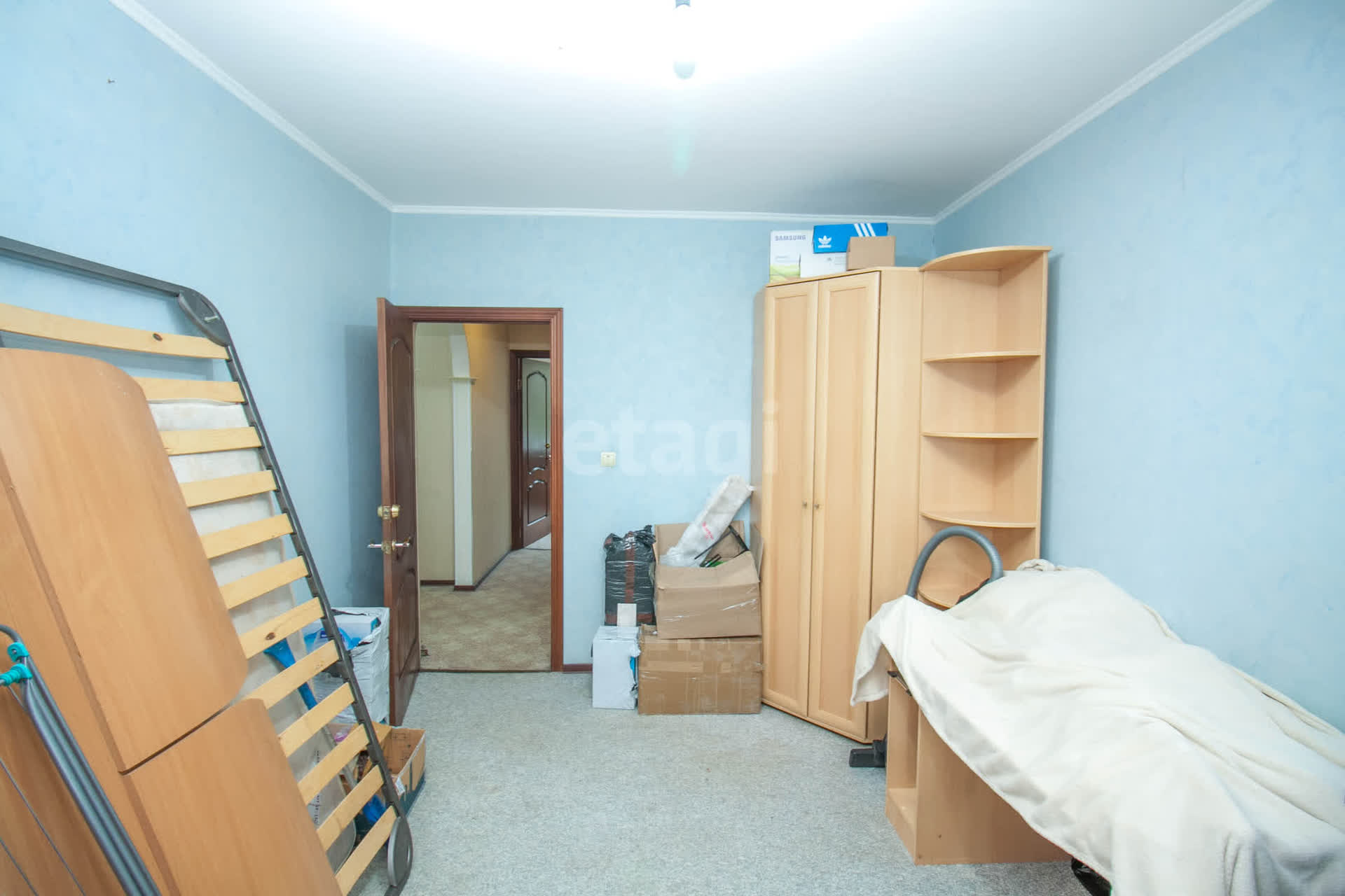 Продажа 4-комнатной квартиры, Южно-Сахалинск, Сахалинская область,  Южно-Сахалинск