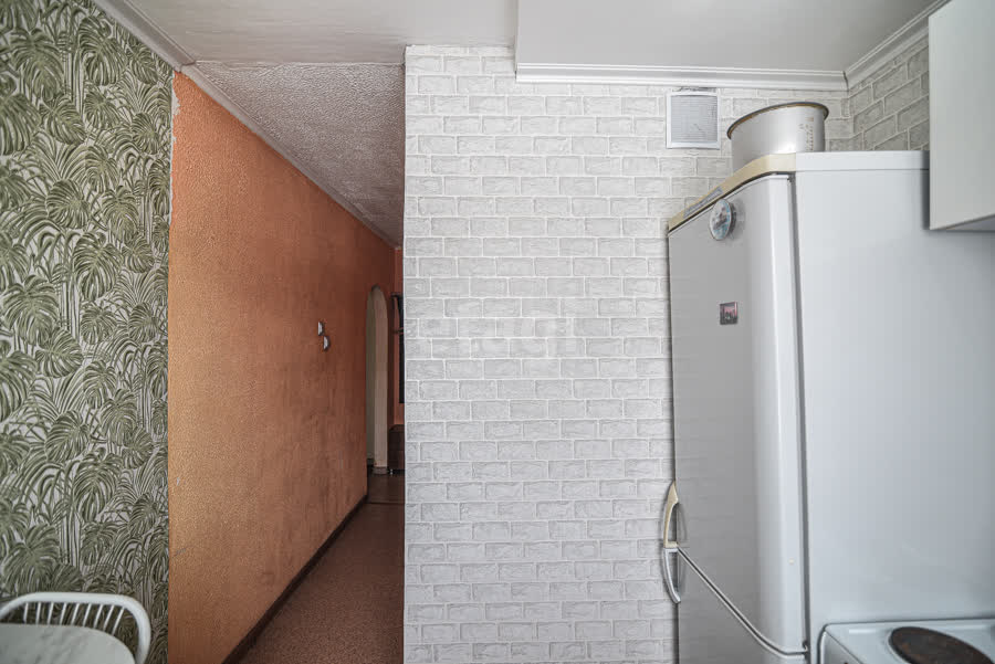 Продажа 2-комнатной квартиры, Южно-Сахалинск, Сахалинская область,  Южно-Сахалинск