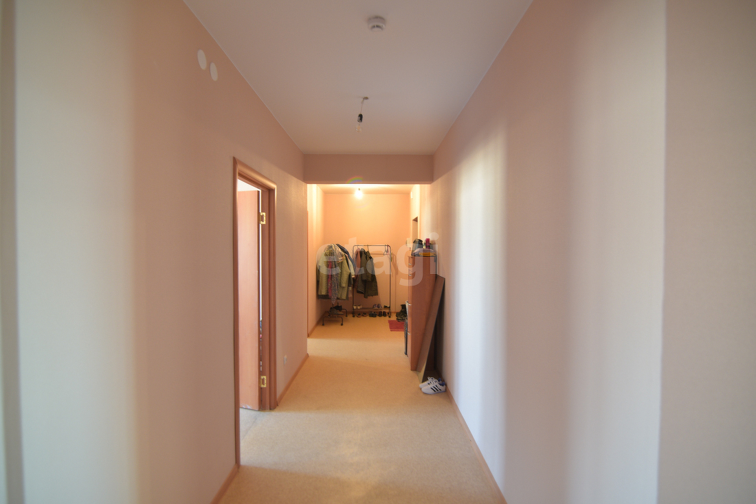 Продажа 3-комнатной квартиры, Южно-Сахалинск, Сахалинская область,  Южно-Сахалинск