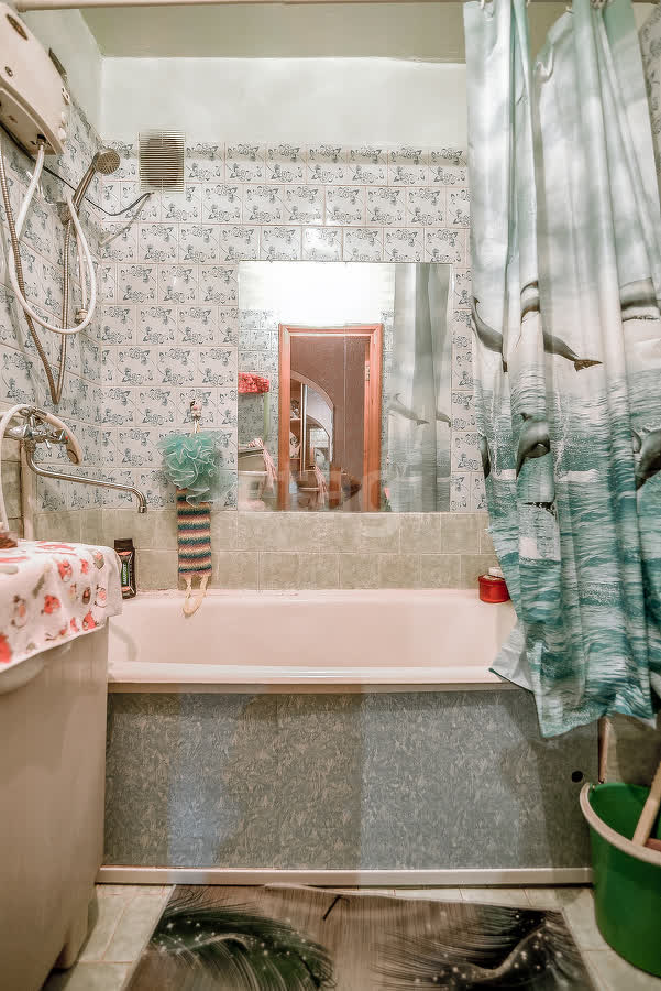 Продажа 4-комнатной квартиры, Южно-Сахалинск, Сахалинская область,  Южно-Сахалинск