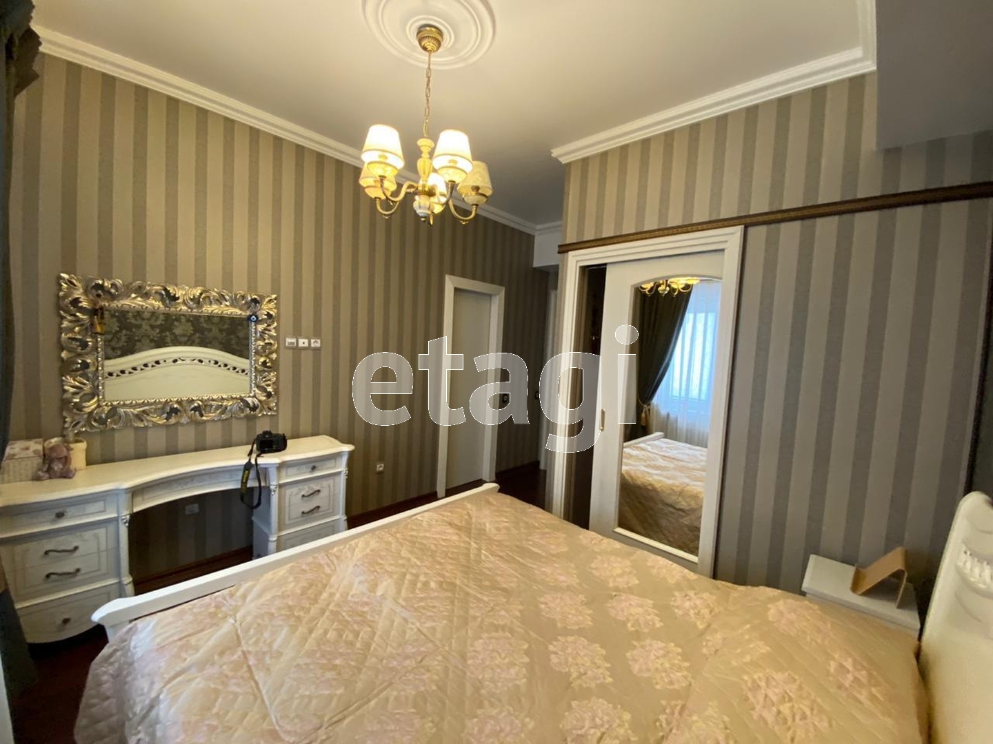 Продажа 4-комнатной квартиры, Южно-Сахалинск, Сахалинская область,  Южно-Сахалинск