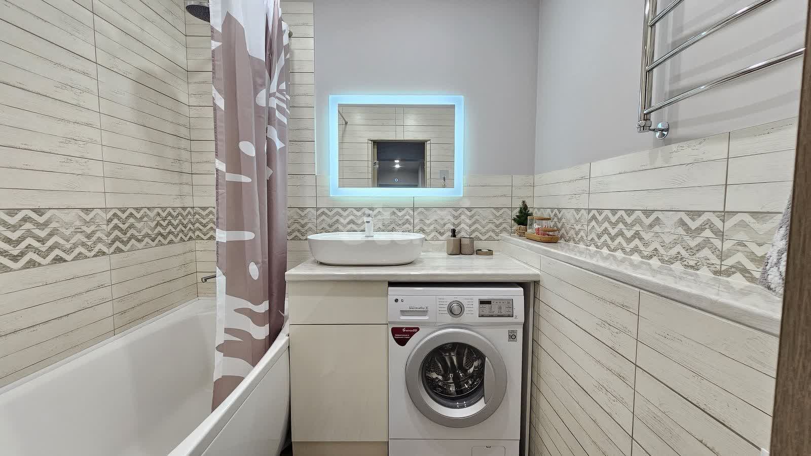 Продажа 3-комнатной квартиры, Южно-Сахалинск, Сахалинская область,  Южно-Сахалинск