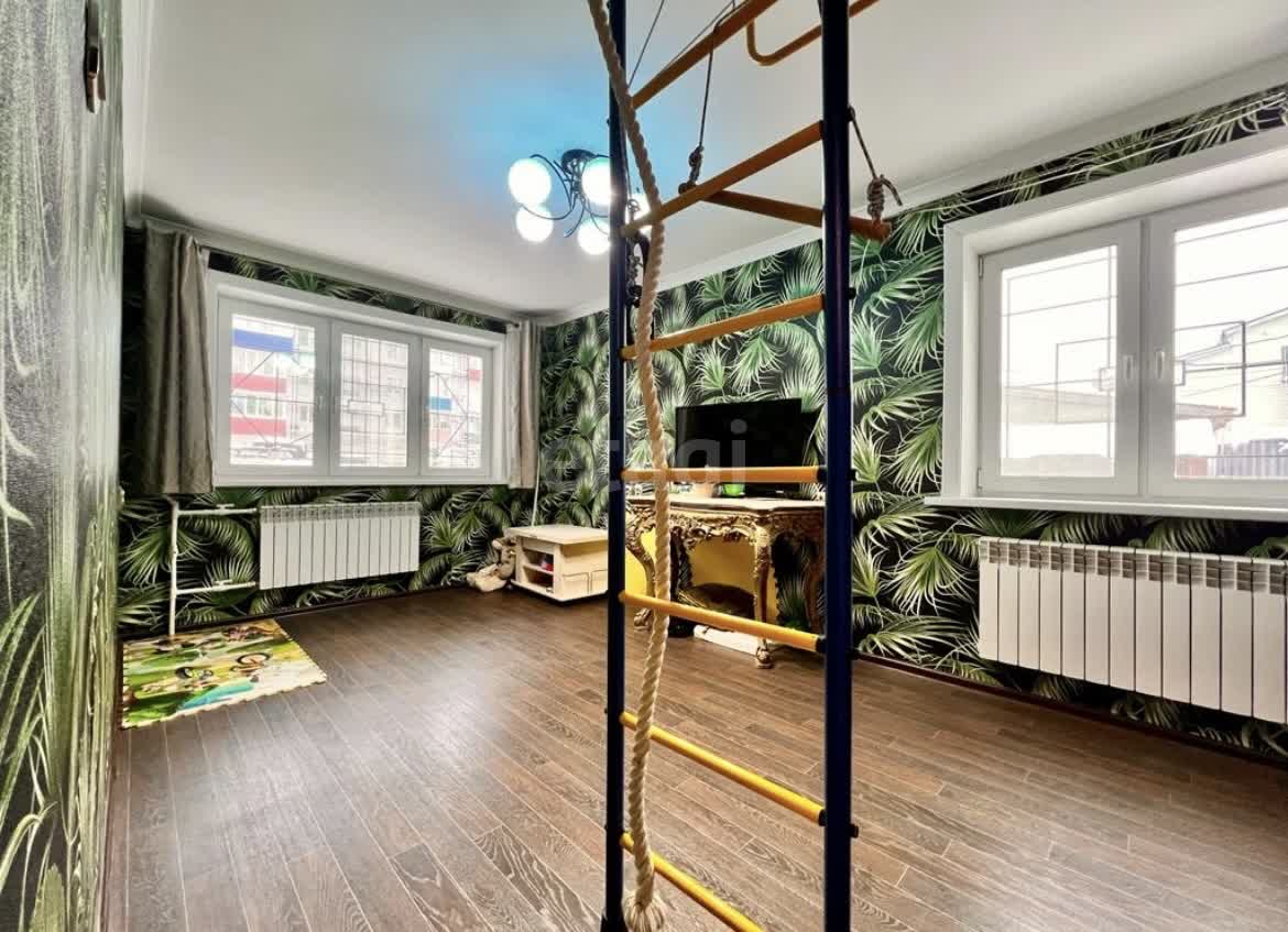 Продажа 3-комнатной квартиры, Южно-Сахалинск, Сахалинская область,  Южно-Сахалинск